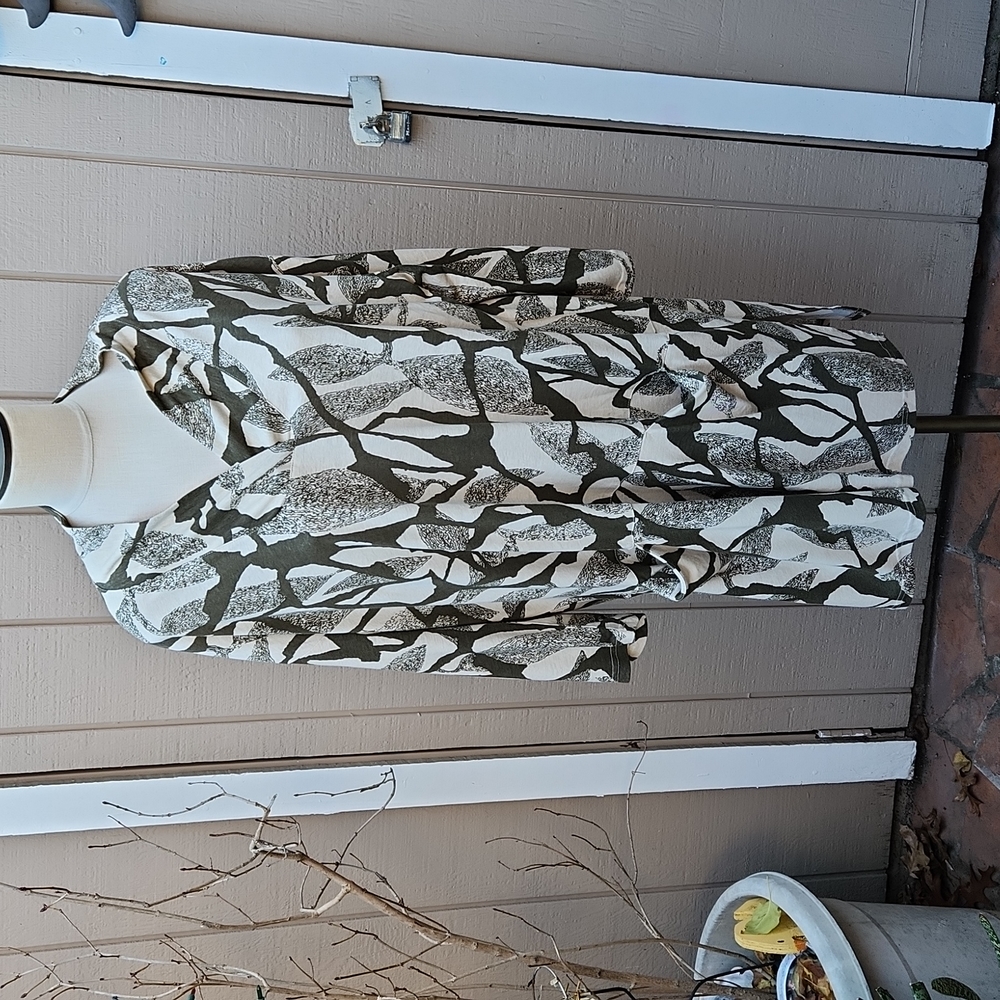 Noen Tunic Size 14